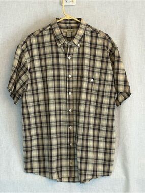 Basic Equipment Short-Sleeve Plaid Button-Down Shirt in Beige and Navy